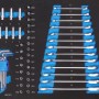 Werkzeug-Einlage für Güde Werkstattwagen GW7 Black Line, bestückt mit Schraubenschlüsseln und Bits.