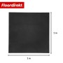 Schwarze Floordirekt Bodenschutzmatte 100x100 cm für Fitnessgeräte.