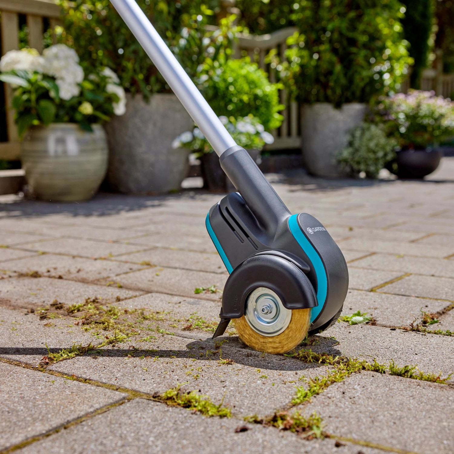 Gardena AkkuFugenbürste EasyWeed 1800/18V P4A Solo kaufen bei OBI