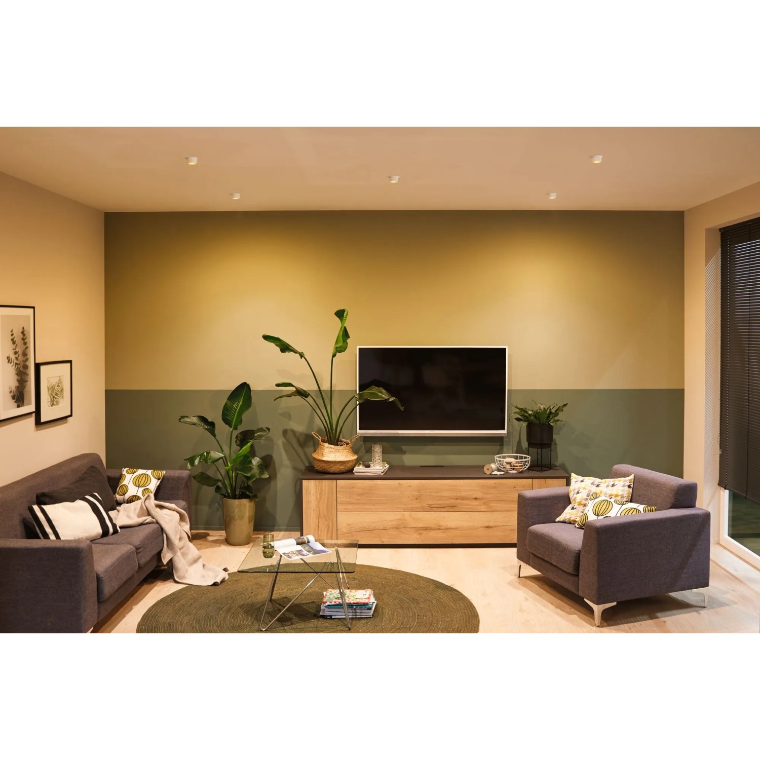 Wohnzimmer mit LED Einbauleuchten-Set Gil Coin, 3er, weiß-gold, für stimmungsvolle Beleuchtung.