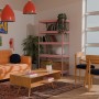 Rosa Schwerlast-Steckregal (180x90x40cm) im Wohnraum, mit 5 Böden. Ideal für Keller, Garage oder Werkstatt.