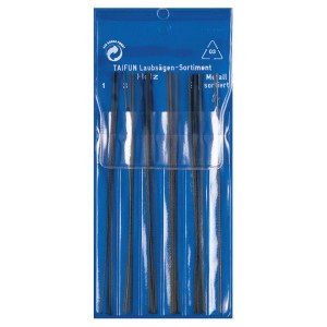 Pebaro Laubsägeblätter Set, 22-teilig für Holz und Metall, in blauer Verpackung.