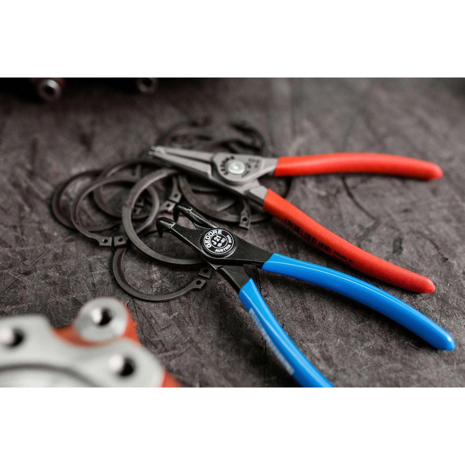 Gedore Montagezange für Innensicherungsringe gewinkelt Ø 19-60mm_8