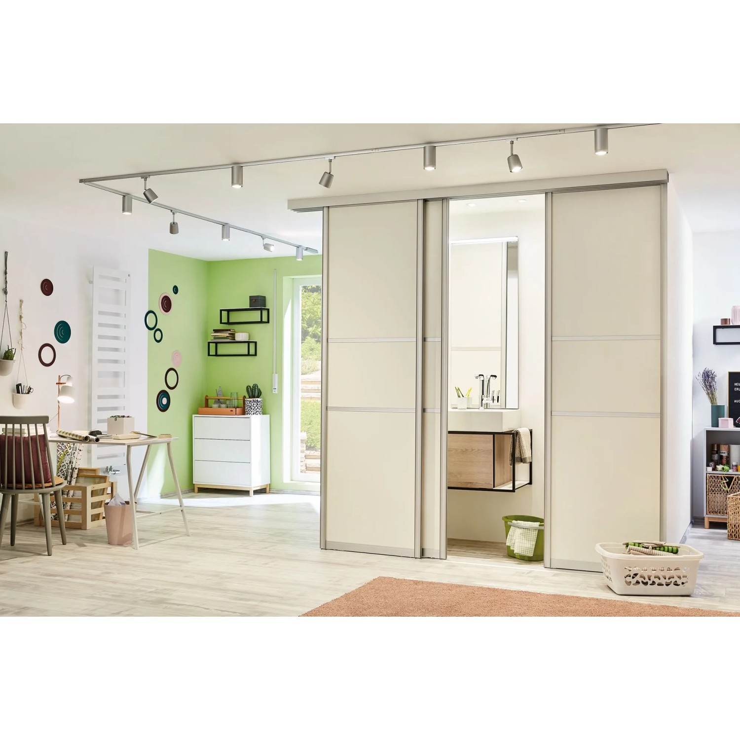 Paulmann URail Schienensystem mit Spot Tube in Chrom matt im Wohnraum.