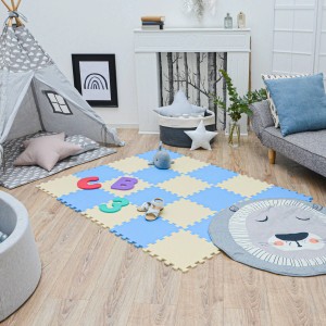 LittleTom Puzzlematte, 18-teilig, hellblau-beige. Weiche Spielmatte für Babys und Kinder.