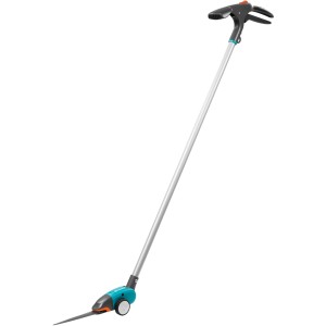 Gardena Comfort Grasschere mit Langstiel (117 cm) für bequemes Kantenschneiden.