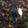 Lutec LED Gartenstrahler Explorer mit Erdspieß, warmweißes Licht, schwenkbarer Kopf.