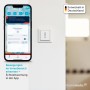Weißer Homematic IP Bewegungsmelder im 55er Rahmen an Wand, daneben Smartphone mit App für Smart Home Steuerung & Alarm.