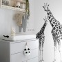 ESTAhome Fototapete Giraffen in Schwarz-Weiß im Kinderzimmer.