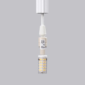 Detailaufnahme der weißen Sollux Arche Pendelleuchte mit G9 LED Leuchtmittel (max. 8W).