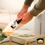 Auftragen von Pattex Montagekleber Kristallklar auf Holz, transparente Klebefuge.