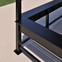 Detailaufnahme: Schwarzer Sojag Pavillon Bondi mit Ablagefläche und Aluminiumkonstruktion.