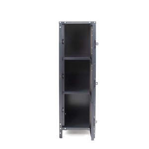 Dreitüriger Rikta Vintage-Metallschrank, 100x30,5x35 cm, mit offenen Fächern. Werkzeugschrank im Industrial-Stil.