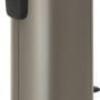 Brabantia Treteimer NewIcon 12L Platinum, runder Mülleimer mit geräuschlosem Deckel.