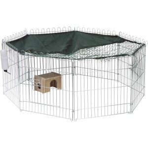 Achteckiges Freilaufgehege aus Metall mit Sonnenschutz, Häuschen und Trinkflasche für Kleintiere.