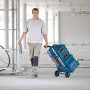Bosch Professional Alu-Caddy Sackkarre mit Werkzeugkoffern im Einsatz.