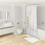 Sanilo WC-Sitz Balance aus Holz im Badezimmer mit passendem Duschvorhang und Badteppich.