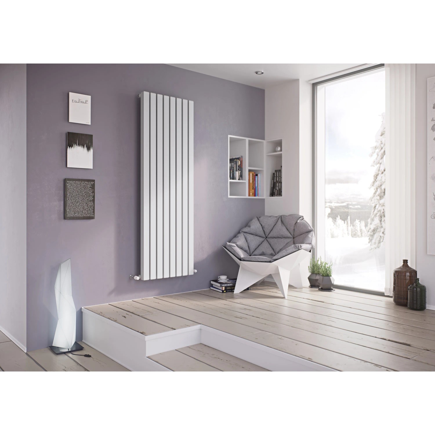 Weißer Ximax Raumheizkörper Erupto Quadrat (1800x585 mm, 1824 Watt) an Wand im Wohnraum.