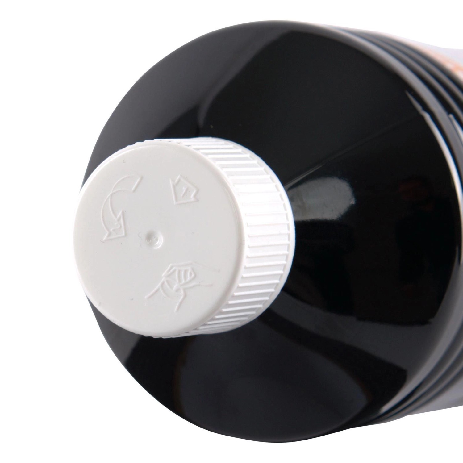 Detailaufnahme: Flasche Flambiol Petroleum Heizöl 1l mit weißem Verschluss.