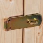 Detailaufnahme: Gelber Überwurfriegel an Holztür vom Karibu Gartenhaus Speedy B.