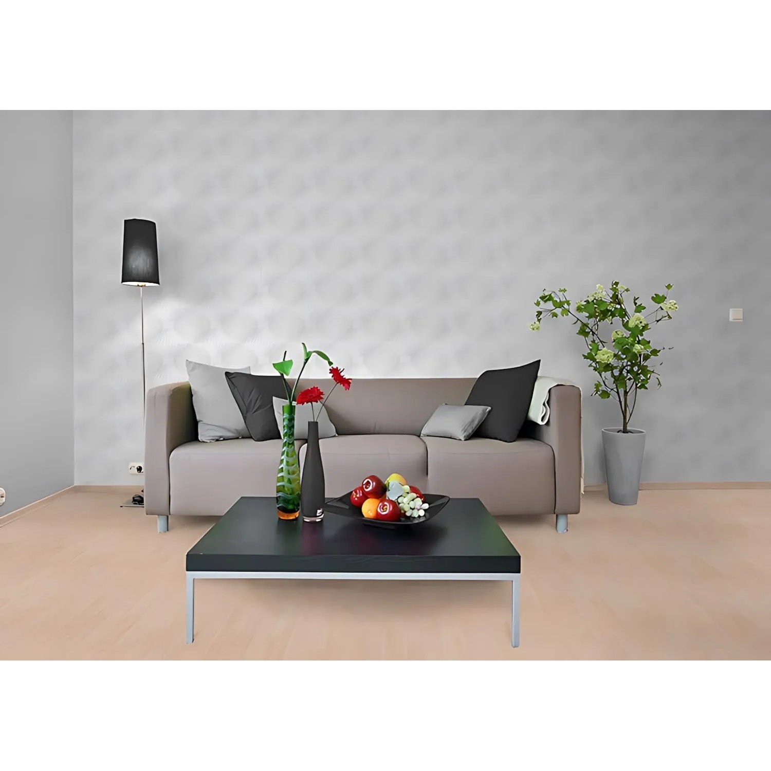 Wohnraum mit weißer Vinyltapete EDEM 115-00 in Paneel-Optik mit Kachelmuster.