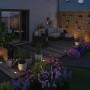 Paulmann LED-Bodeneinbaustrahler Plug & Shine im Garten, warmweißes Licht.