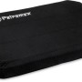 Schwarzes Petromax Sitzkissen für Kühlbox 25l mit Logo und Befestigungslaschen.