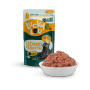 Lucky Lou Katzen-Nassfutter Senior Geflügel, 125g Packung und Schale mit Futter.