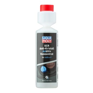 Liqui Moly Anti-Kristall Additiv Konzentrat für AdBlue in weißer Flasche mit rotem Deckel.
