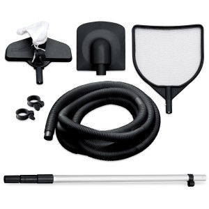 Summer Waves Deluxe Reinigungsset für Stahlrahmen Pool: Kescher, Bürste, Schlauch und Teleskopstange.