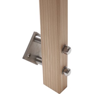 Dieda Geländerstütze aus Buche mit seitlicher Montageplatte und Schrauben.