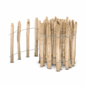 Stiltreu Staketenzaun aus Kastanie, 500x50 cm, Lattenabstand 6-8 cm. Naturzaun für Garten und Beet.
