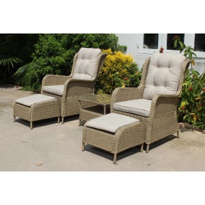 Garden Pleasure Sessel-Set Valencia Anisbraun mit Tisch und Fußablagen.