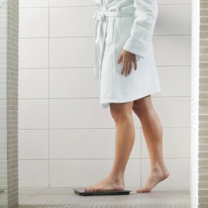 medisana BS 483 weiß Körperanalysewaage bis 180 kg Personenwaage Körperfett