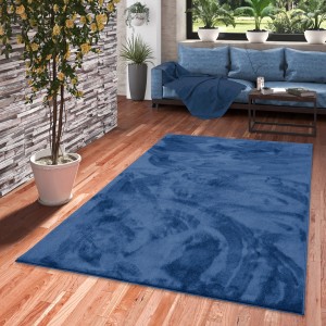 Dunkelblauer Pergamon Hochflor Teppich Melia, 140x200cm, im Wohnraum.