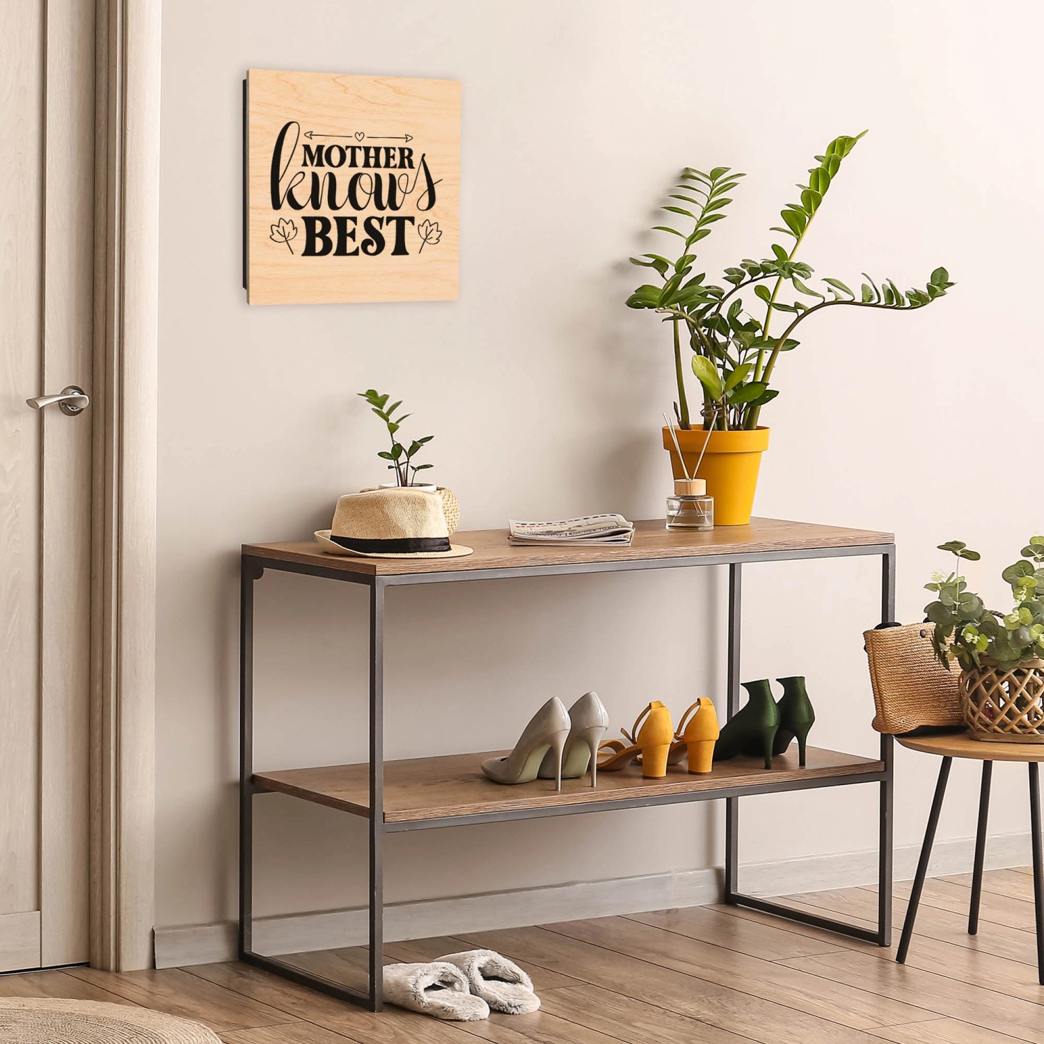 Banjado Schlüsselkasten aus Holz, 30x30cm, mit Motiv "Mutter Weisheit" und 50 Haken.