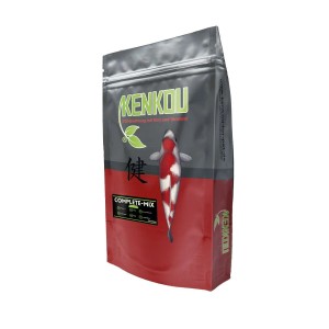 Verpackung Kenkou Koi Fischfutter Complete Mix, 5kg, mit Koi-Motiv. Teichfutter für gesunde Fische.