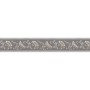 Grau-silberne Tapetenbordüre im Barock-Stil mit floralen Ornamenten.