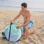 Pavillo Pop-Up Strandmuschel Beach Quick 2 Tent beim Aufbau am Strand.