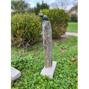 Schiefersäule mit Bronze Eisvogel als Gartendeko, ca. 55cm hoch.