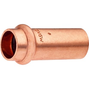 Kupfer Press-Absatznippel, 22 mm auf 15 mm, für Kupferrohr-Verbindungen im Sanitärbereich.
