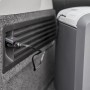 AEG Kühlbox KK 14L im Auto an 12V Anschluss angeschlossen.