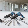 Bosch Endurance Lochsäge mit Randversenker und Zubehör wie Bohrer und Meißel.