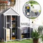 Outsunny Gartenschrank aus Tannenholz, hellgrau, mit Regalen und Stauraum für Werkzeuge.