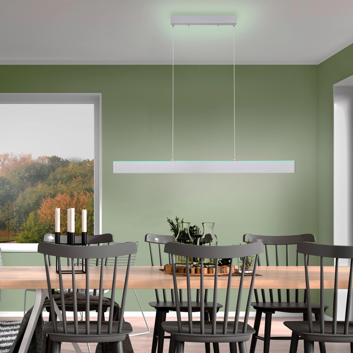 Smarte LED-Pendelleuchte LOLAsmart-Nila aus Aluminium, 121x120cm, über Esstisch. Lichtfarbe steuerbar.