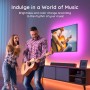 Govee TV LED Hintergrundbeleuchtung H6179: Paar musiziert vor TV mit LED-Streifen.