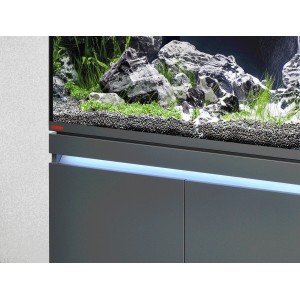 Eheim Incpiria 230 Alpin Aquarium-Kombination mit Unterschrank und LED-Beleuchtung.
