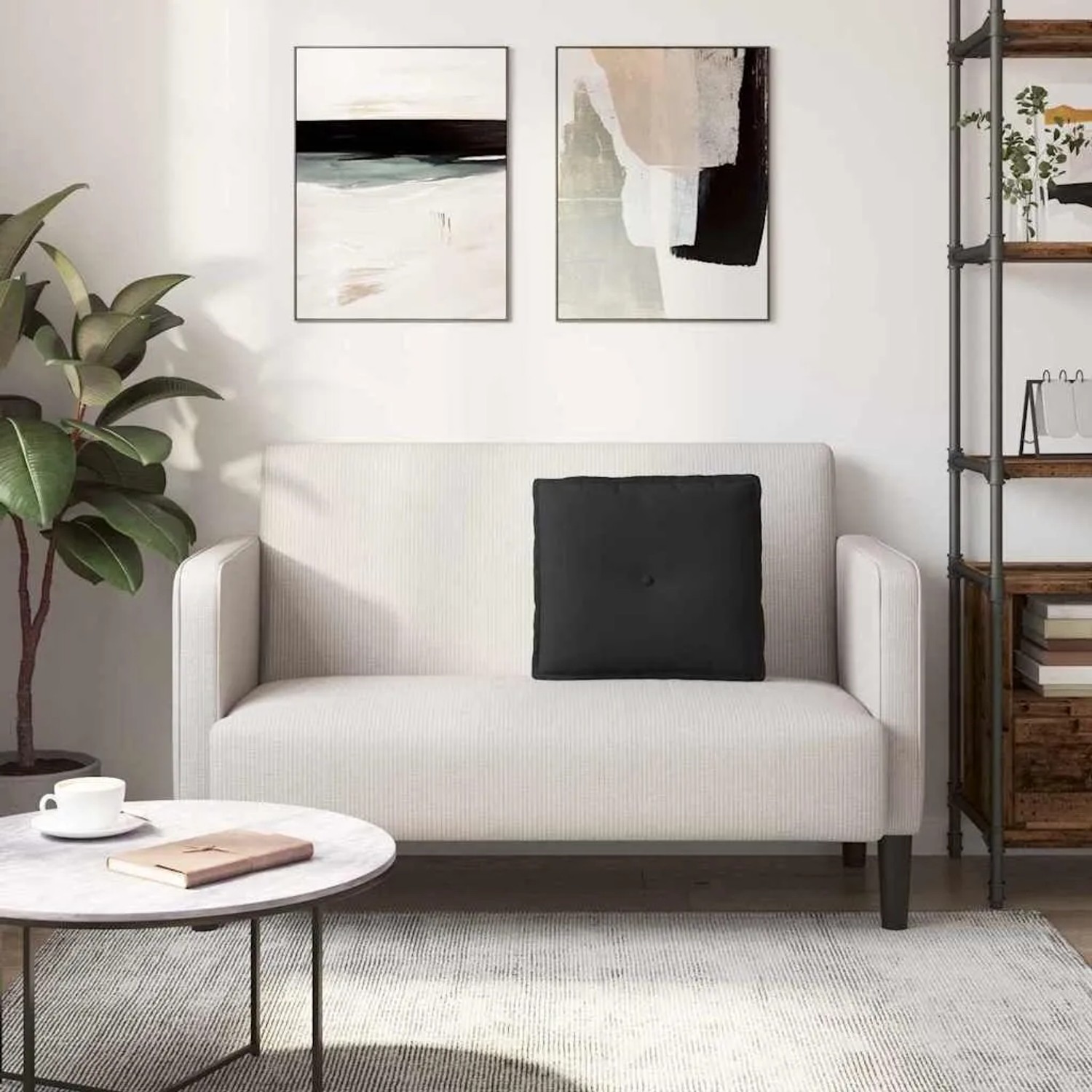 Schwarzes vidaXL Rückenkissen aus Mikrofaser, 50x45cm, mit Knopf auf hellem Sofa im Wohnzimmer. Modernes Kissen.