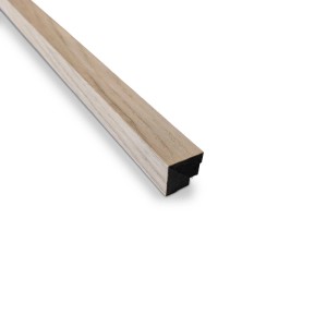 Akustikpaneel Eckleiste Eiche, L-förmig mit schwarzer Innenseite. Ideal als Abschluss für Paneele.