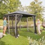 Home Deluxe Pavillon Azur mit Solar-LED und Moskitonetz im Garten, Personen öffnen Seitenteile.